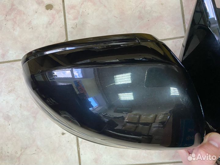 Зеркало пассажирской двери Mercedes W213