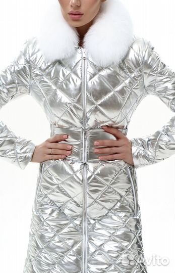 Пальто женское. Пальто с высоким воротником