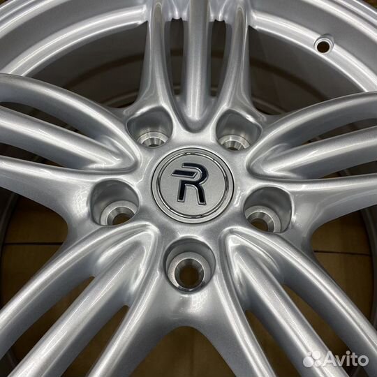 Диски новые 17 дюймов 5/114,3