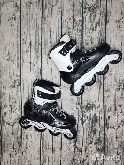 Роликовые коньки