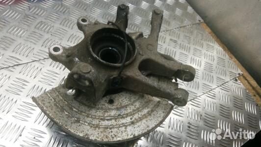 Ступица задняя левая jaguar XF (X250) (84S32MH01)