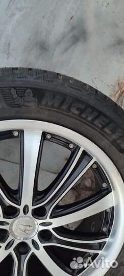 Michelin X-Ice North 4 SUV 235/55 R19