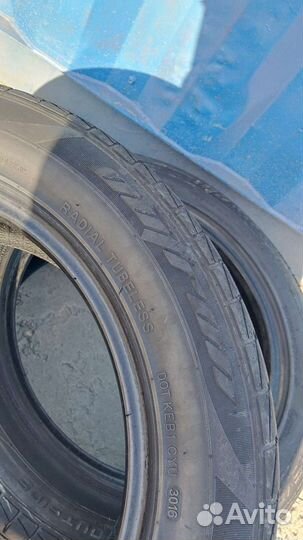 Momo Outrun M1 215/55 R16