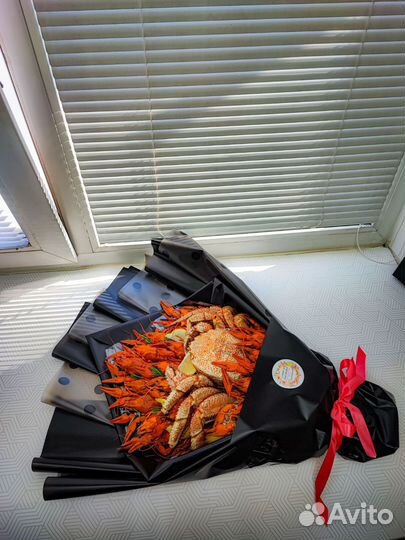 Букет из раков и крабов