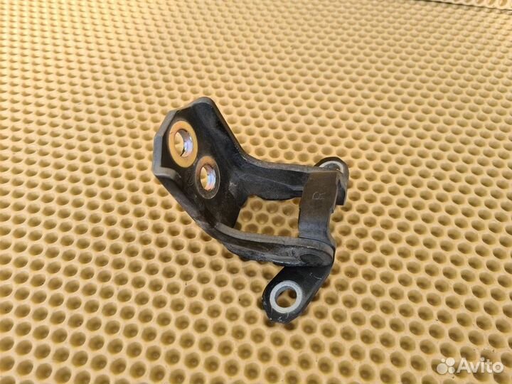 Петля двери передняя левая Infiniti M37 M25 M56