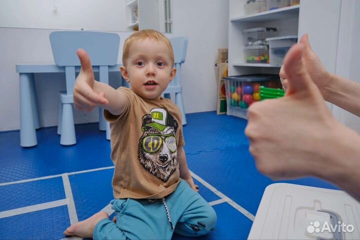 Логопед, дефектолог