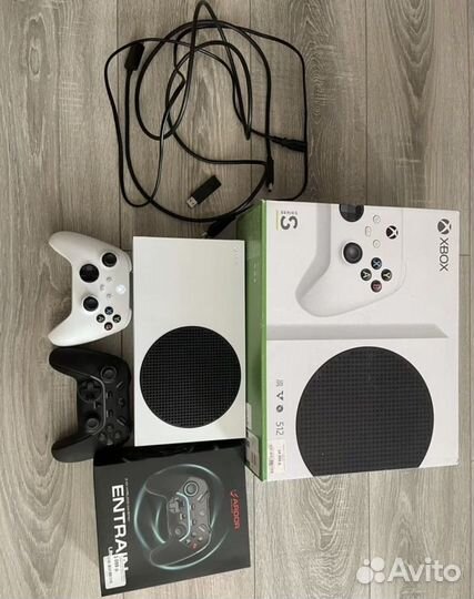 Новая игровая консоль Microsoft Xbox Series S