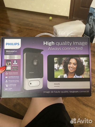 Видео домофон Phillips welcom eye connect 2