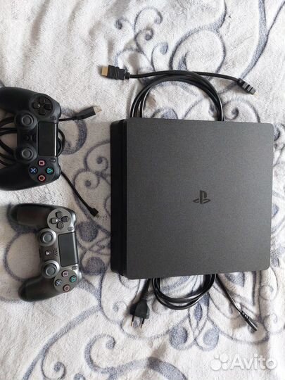 Playstation 4 slim с 1 тб