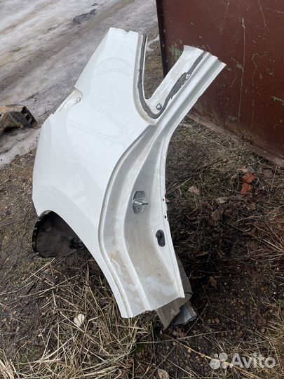 Крыло заднее правое Toyota Rav 4 30