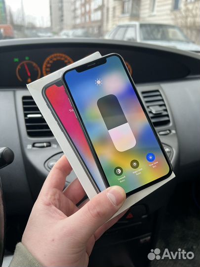 iPhone X, 64 ГБ