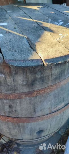 Деревянная бочка