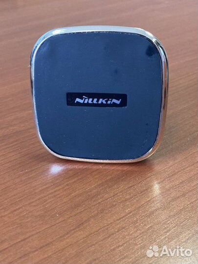 Беспроводное зарядное устройство Nillkin