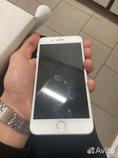 iPhone 8 Plus, 64 ГБ