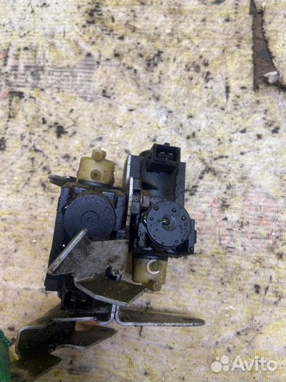 Клапан Bmw 7-Series F01 N63B44 2008