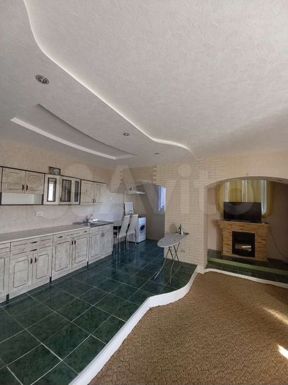 2-к. квартира, 52 м², 2/2 эт.