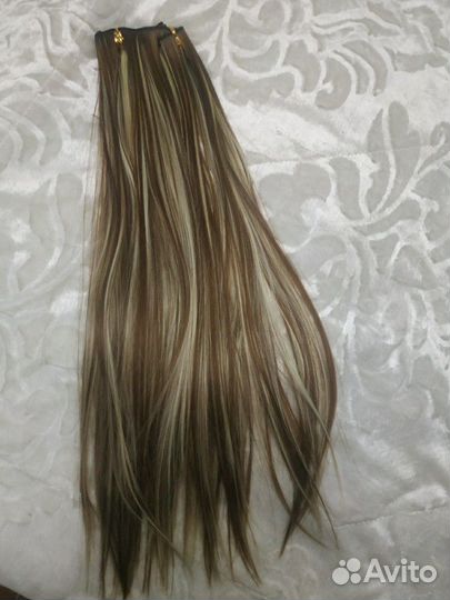 Волосы на заколках