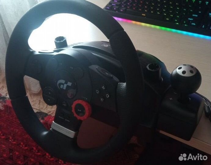 Игровой руль logitech driving force gt