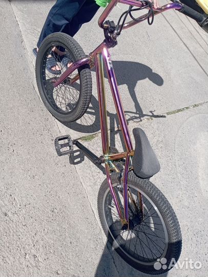 Трюковой велосипед BMX 