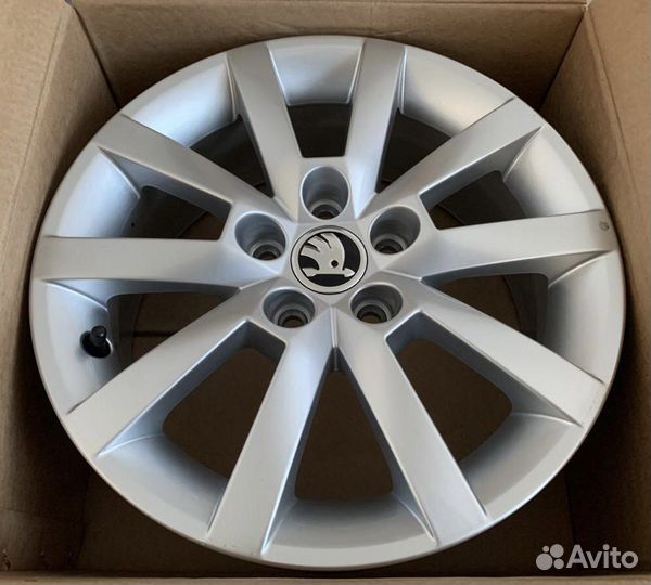 Новые литые диски Skoda Rapid R15 (дизайн Alaris)