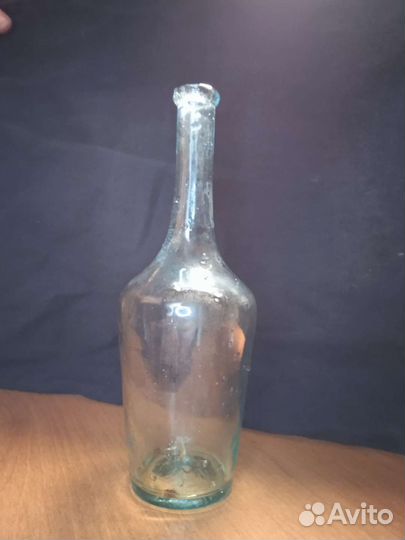 Старинная бутылка