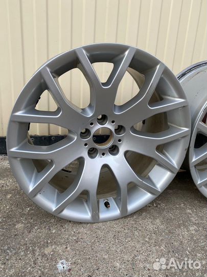 Оригинальные, разноширокие диски R20 на BMW X5/X6