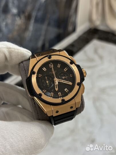 Часы hublot