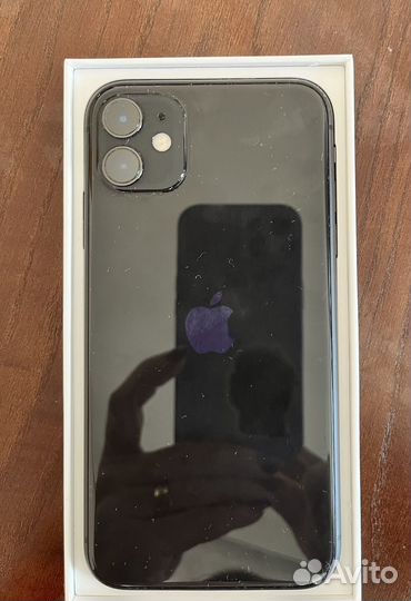 iPhone 11, 64 ГБ