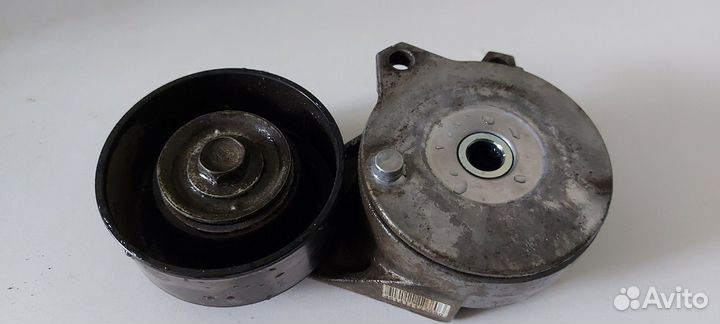 Обводной натяжной ролик Ниссан Жук Nissan juke