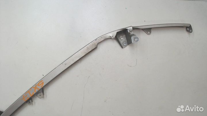 Ресничка под фару Toyota Tundra, 2000