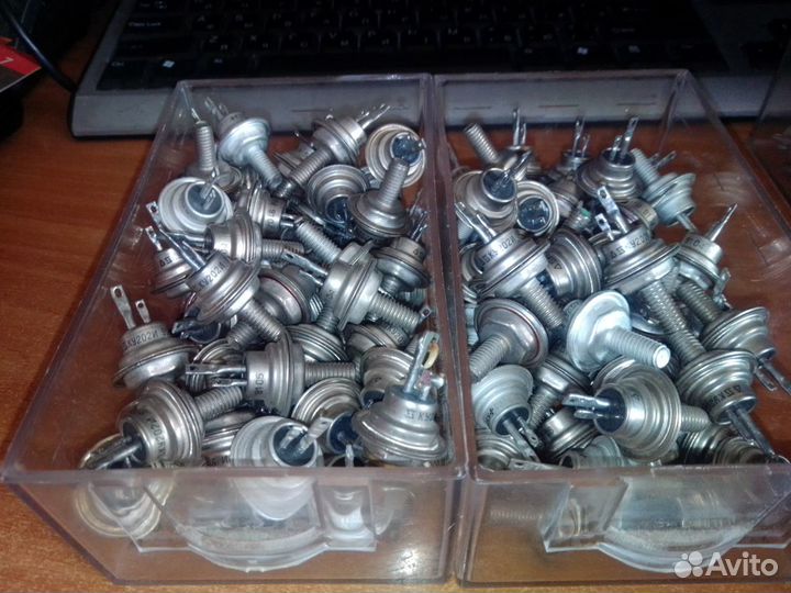 Тиристор ку202 И,Л Т25-12-102