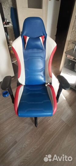 Игровое кресло бюрократ