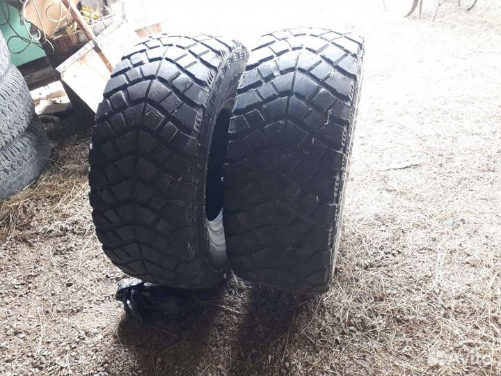 Yokohama A352 33/50 R15