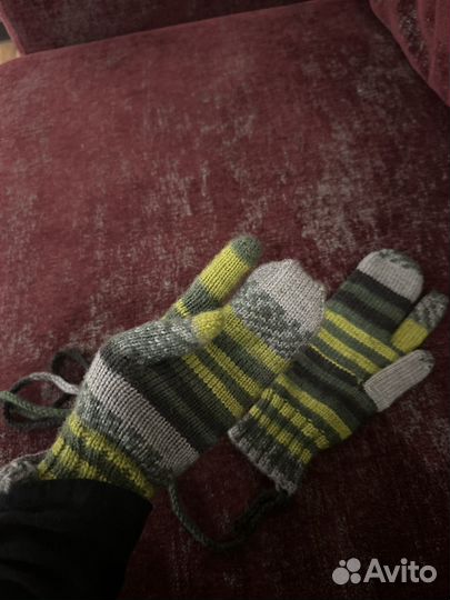 Варежки женские