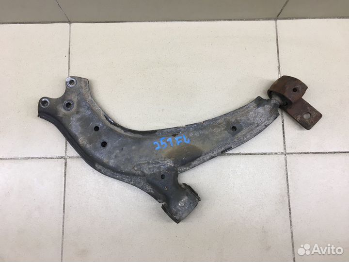 Рычаг передний левый Xsara 2000-2005