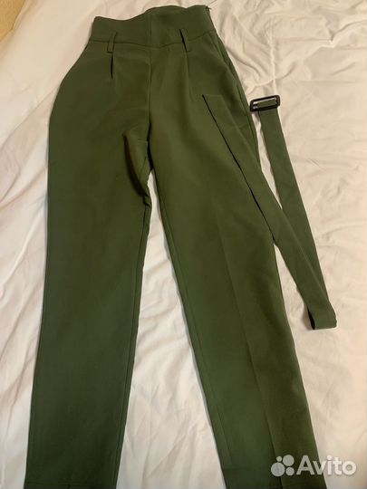 Штаны зеленые с поясом