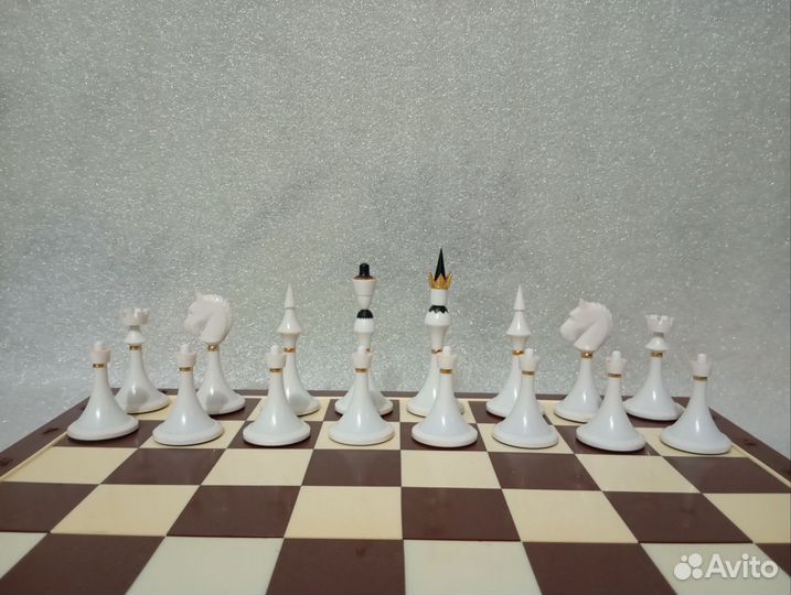 Шахматы Киев пластмасс, Киев. С утяжелителями