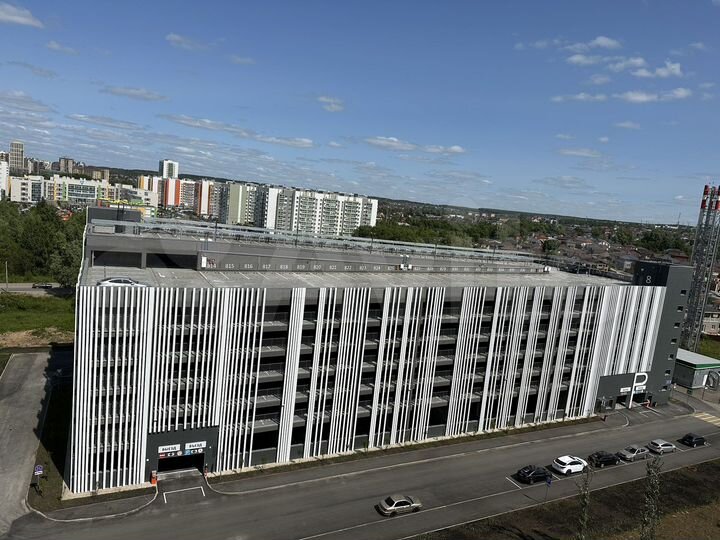 Машиноместо, 13 м²