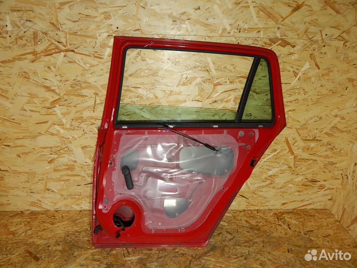Дверь задняя правая Opel Astra H универсал