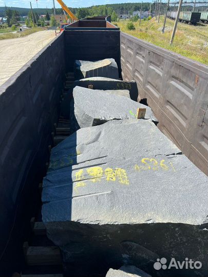 Памятники из гранита оптом и в розницу