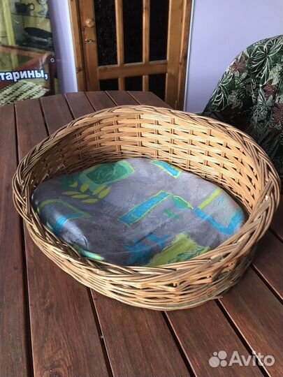 Лежанка, корзина для животных