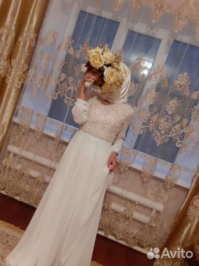 Вечернее платье