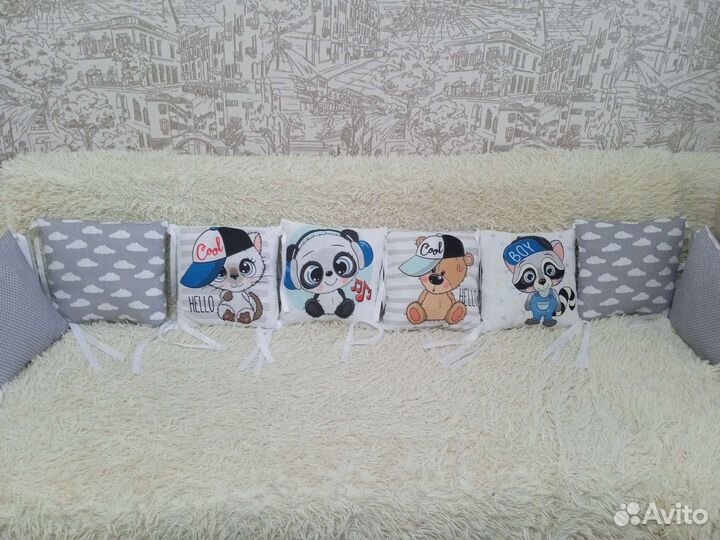 Бортики подушки новые в кроватку