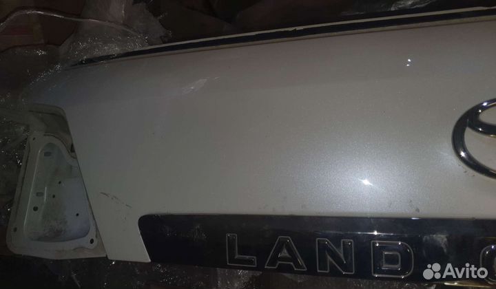Крышка багажника Toyota Land Cruiser 200