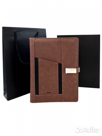 Ежедневник с беспроводной зарядкой