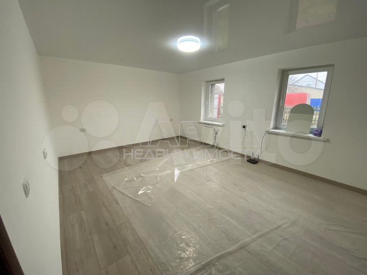 Дом 59,9 м² на участке 7,9 сот.