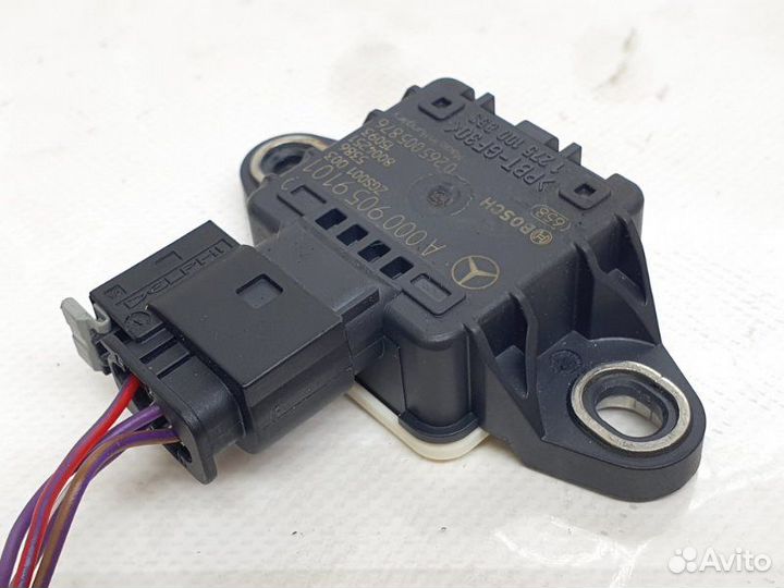 Датчик ускорения Mercedes-Benz E C207 3.0 2015