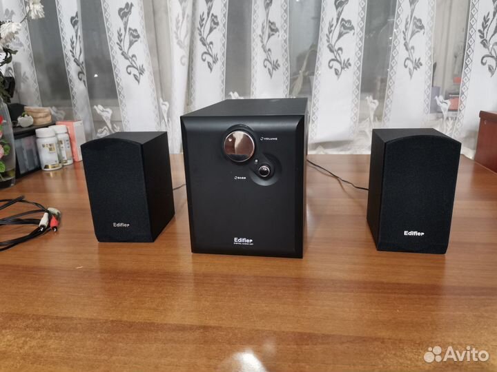 Колонки Edifier R231T (2.1)