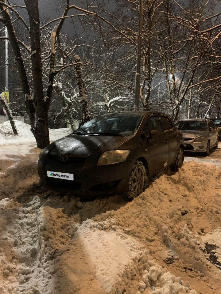 Toyota Auris: фото владельца