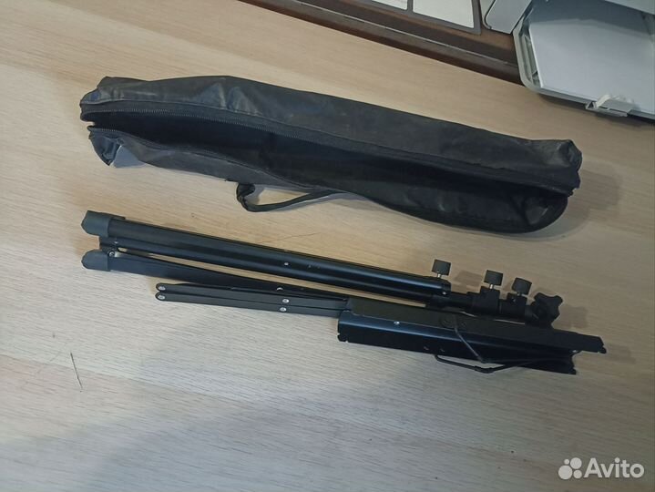 Подставка для нот или пюпитер